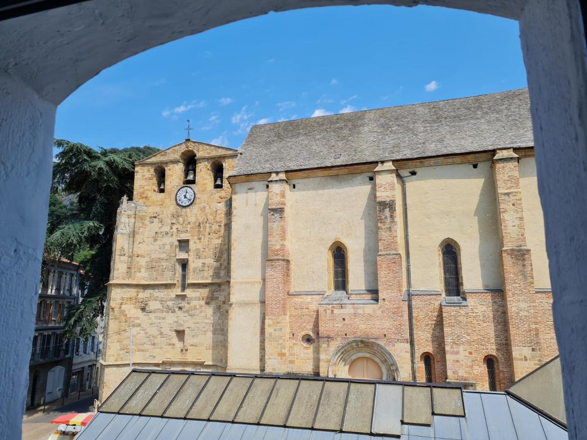 Triplex Avec Vue Sur Place Du Centre Historique. Foix Εξωτερικό φωτογραφία